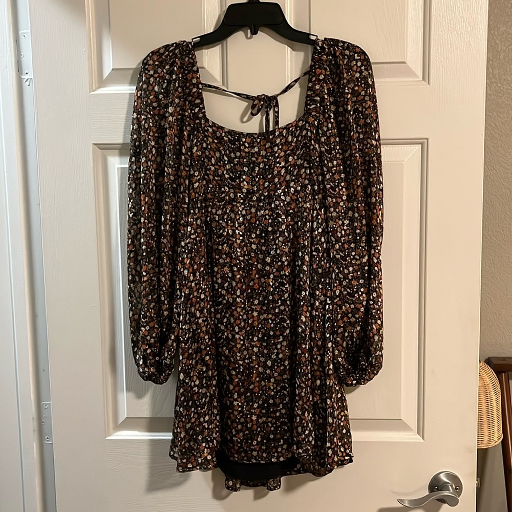 Reset flower and gold stitched dress